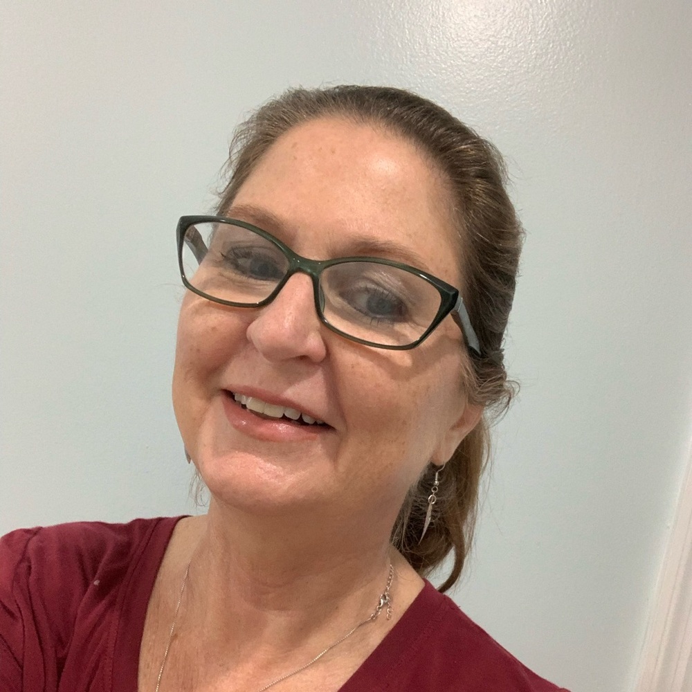 Meet your Posher, Melissa